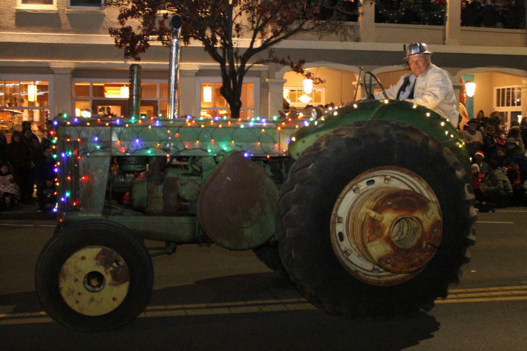 2016 Calistoga Lighted Tractor Parade